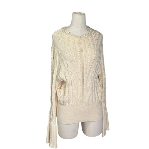 EXPRESS - Cable Knot Long sleeve cream Sweater - Size Small - Picture 2 of 6
